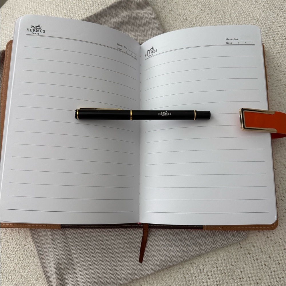 Hermes VIP Orange Notebook with Pen - Picture 2 of 3
